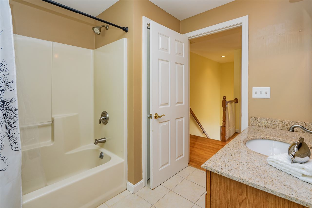 3 Sheffield Road Nashua, NH 03062 - Photo 30 of 39
