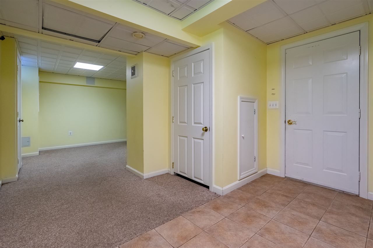 3 Sheffield Road Nashua, NH 03062 - Photo 31 of 39