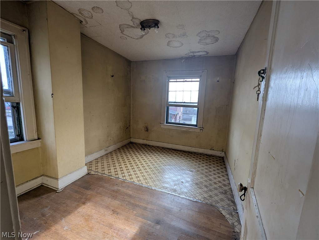 1449 Clearaire Road Cleveland, OH 44110 - Photo 13 of 23