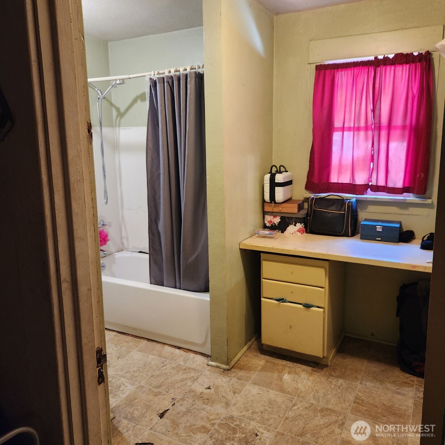 252 4th Street Morton, WA 98356 - Photo 11 of 17 a bathroom with a sink and a bathtub