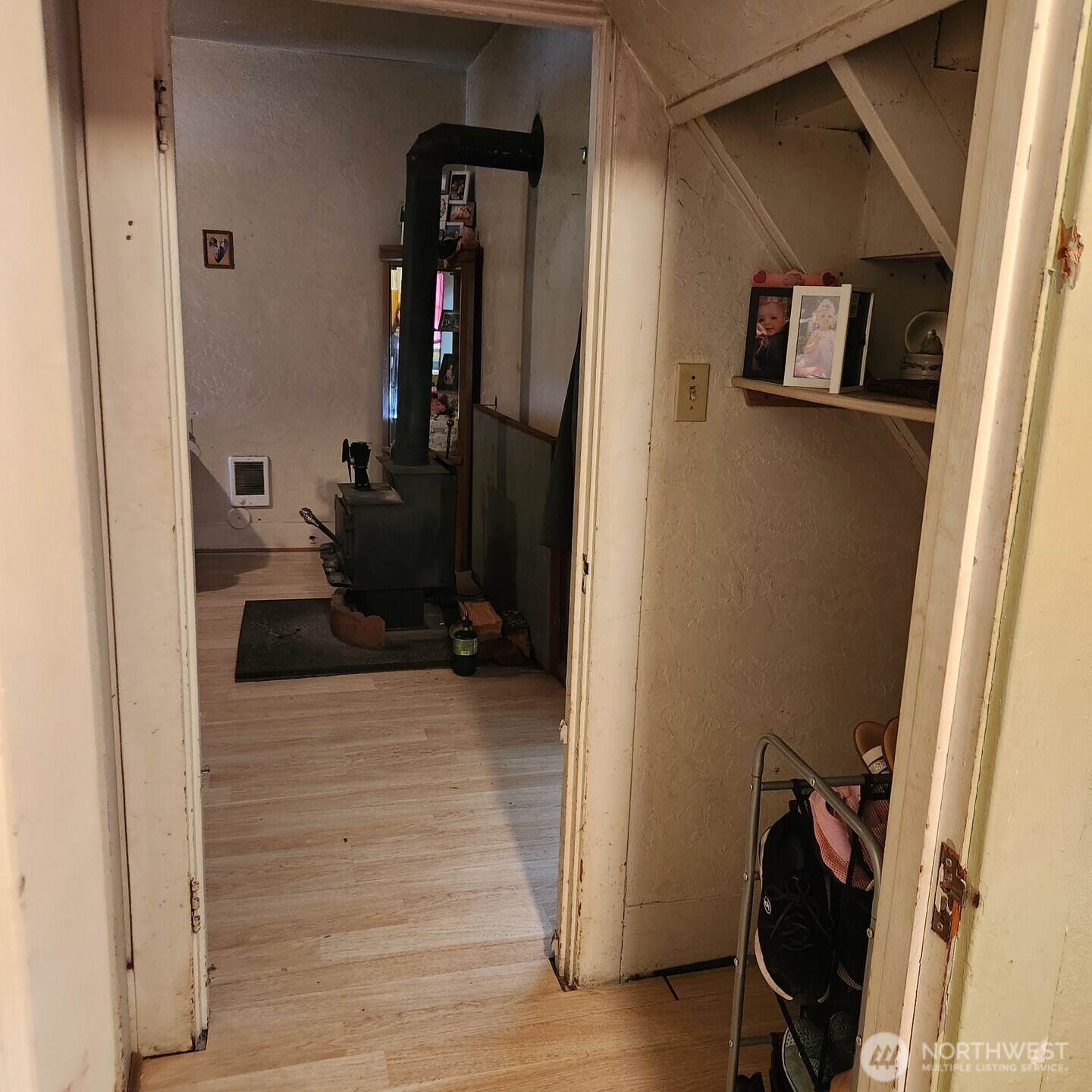 252 4th Street Morton, WA 98356 - Photo 4 of 17 a view of hallway with wooden floor