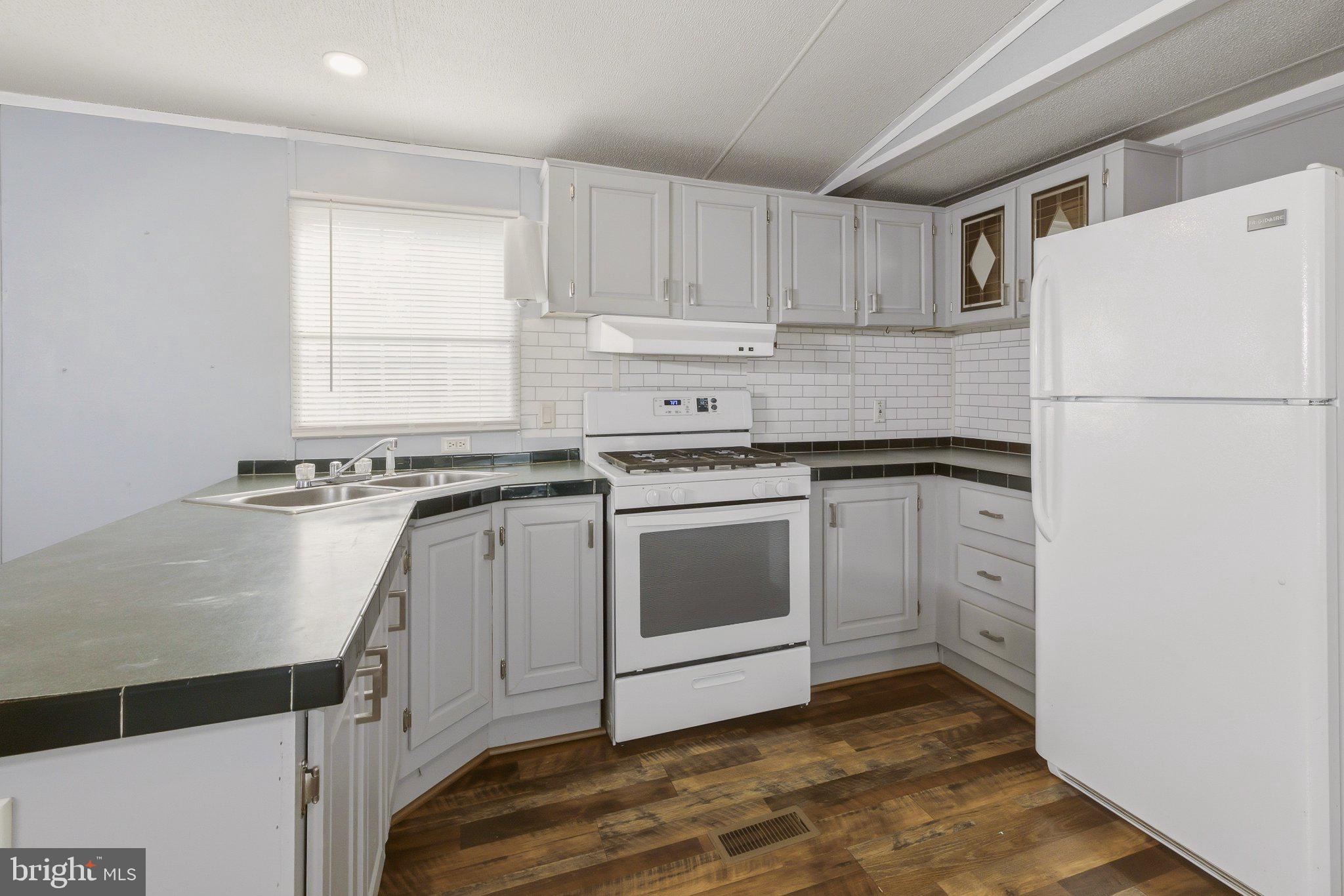 1762 Crown Point Road, Unit 6W Thorofare, NJ 08086 - Photo 3 of 12 Gallery Image 3