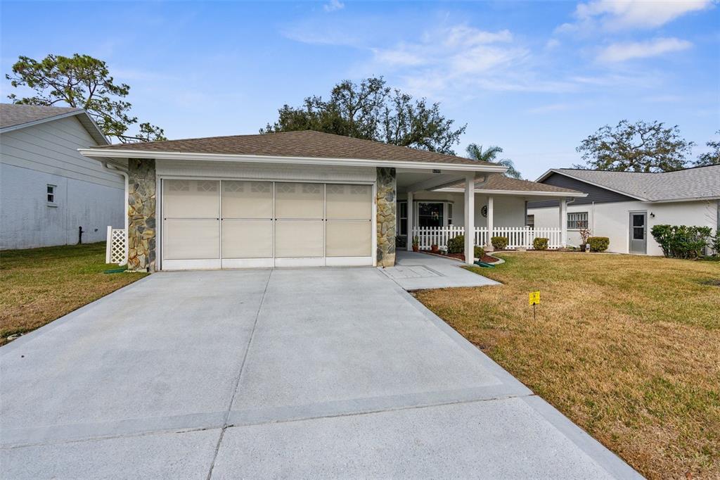 6399 Plantation Road Spring Hill, FL 34606 - Photo 3 of 43 Gallery Image 3