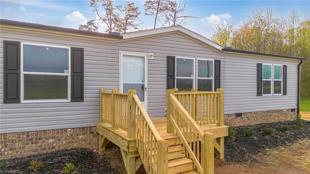 1250 Poplar Springs Road Elkin, NC 28621 - Photo 2 of 43 Gallery Image 2