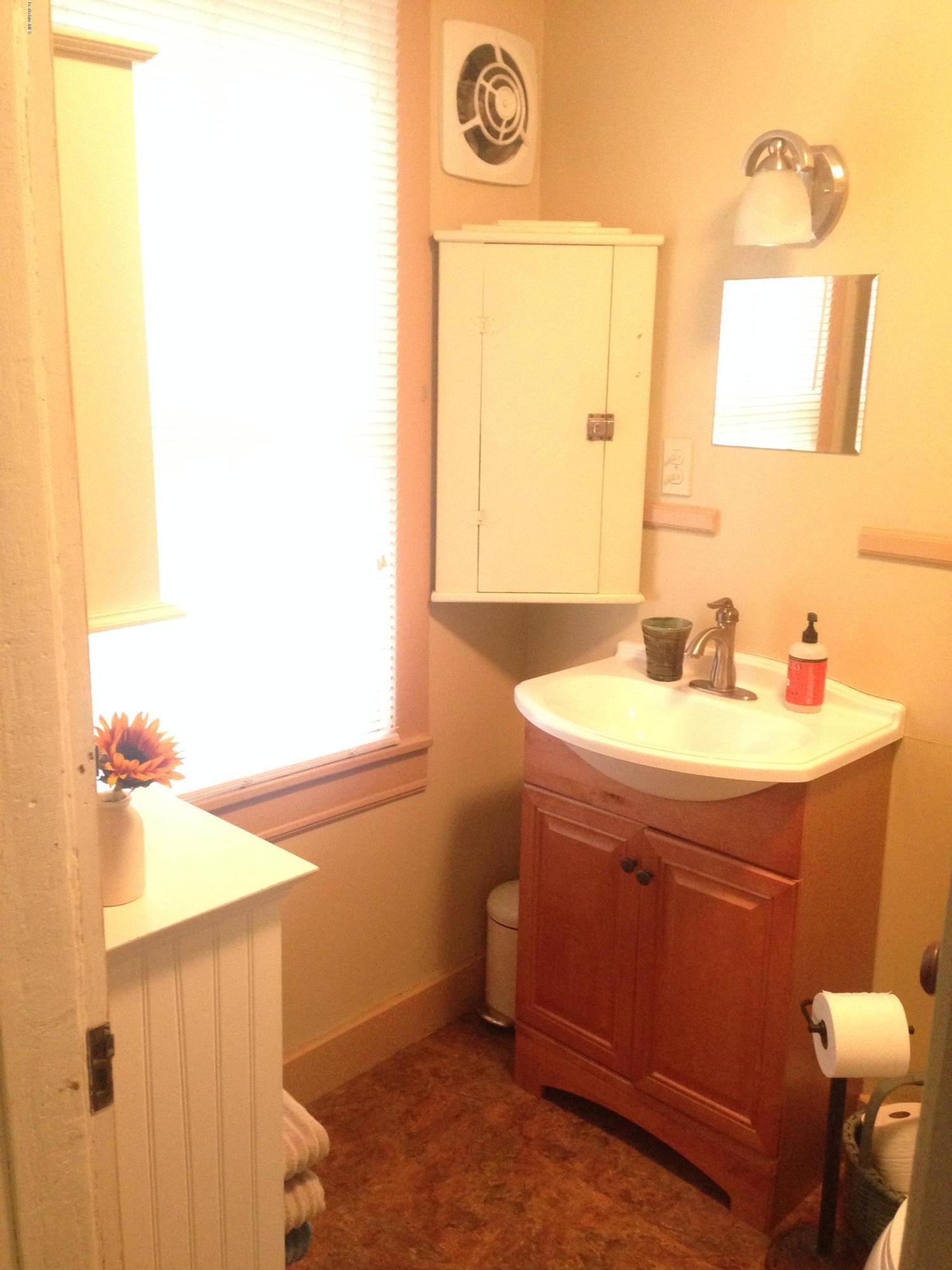 218 Old State Road Lanesborough, MA 01237 - Photo 22 of 40 bathroom1