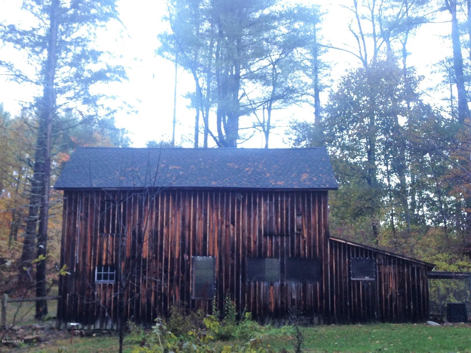 218 Old State Road Lanesborough, MA 01237 - Photo 24 of 40 Barn