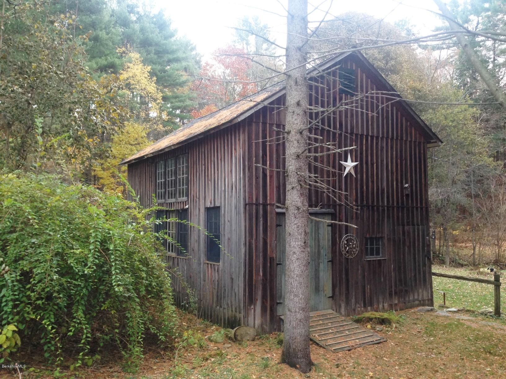 218 Old State Road Lanesborough, MA 01237 - Photo 26 of 40 Barn (2)