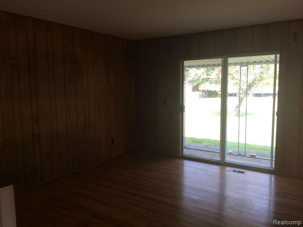 3561 Leason Road Sterling Heights, MI 48310 - Photo 8 of 19
