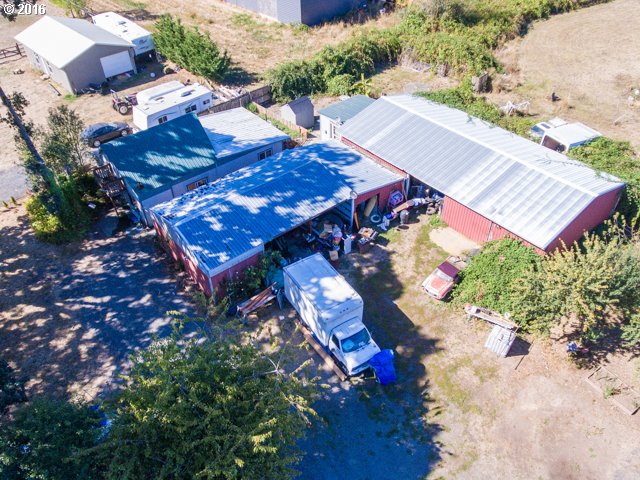 23155 Northeast Sunnycrest Road Newberg, OR 97132 - Photo 18 of 22 Shop