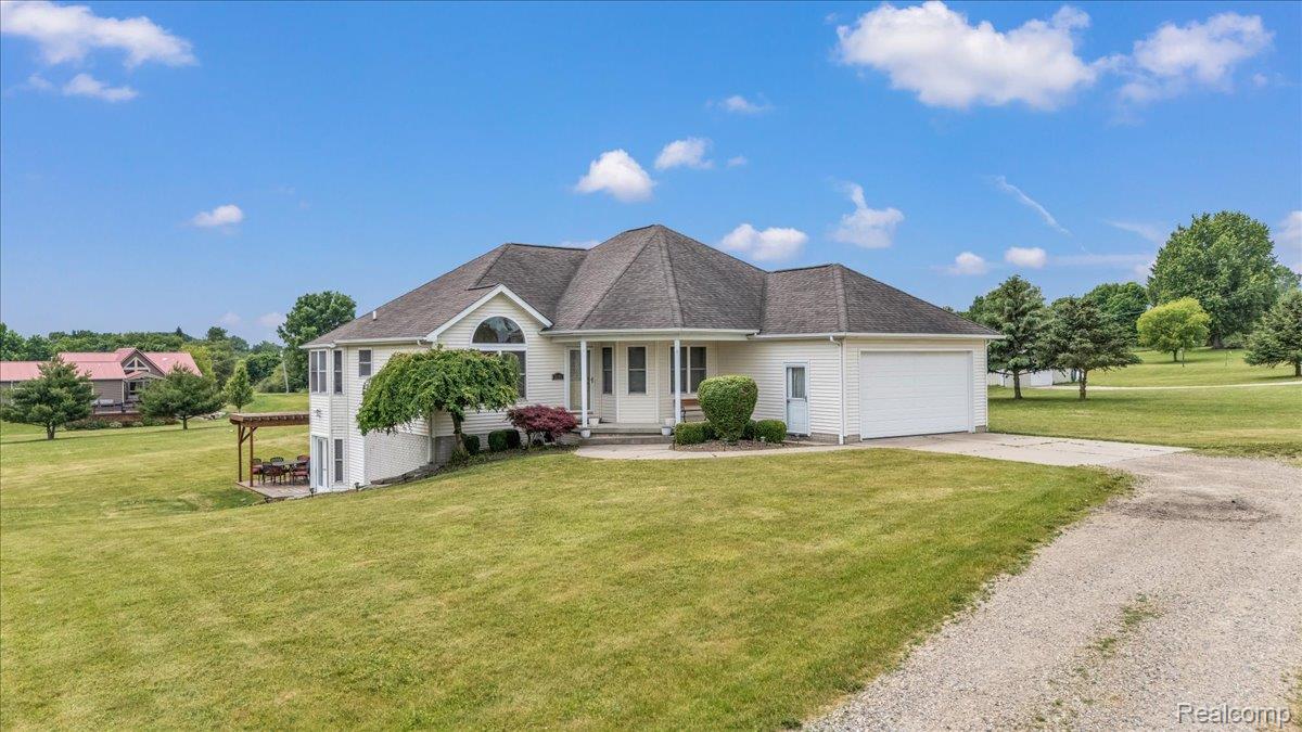 2551 Marathon Road Lapeer, MI 48446 - Photo 2 of 33 Front house