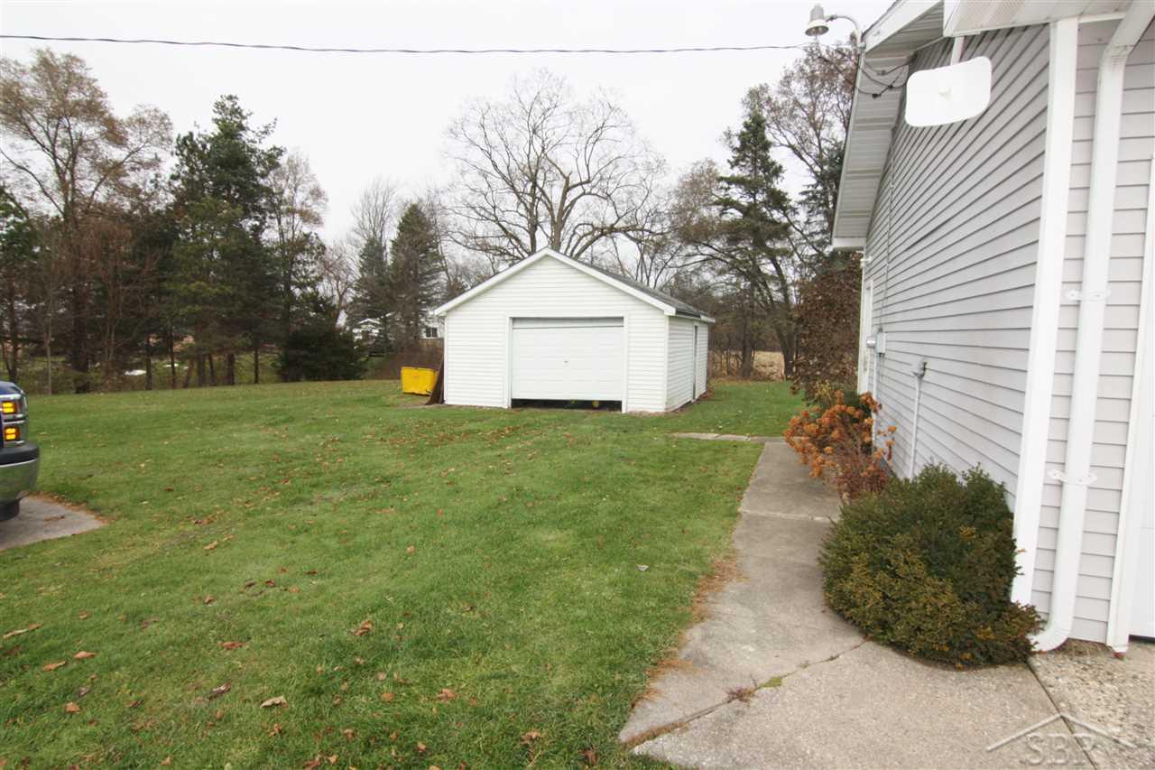 1302 Ferden Road New Lothrop, MI 48460 - Photo 30 of 36 50000577-29.JPG