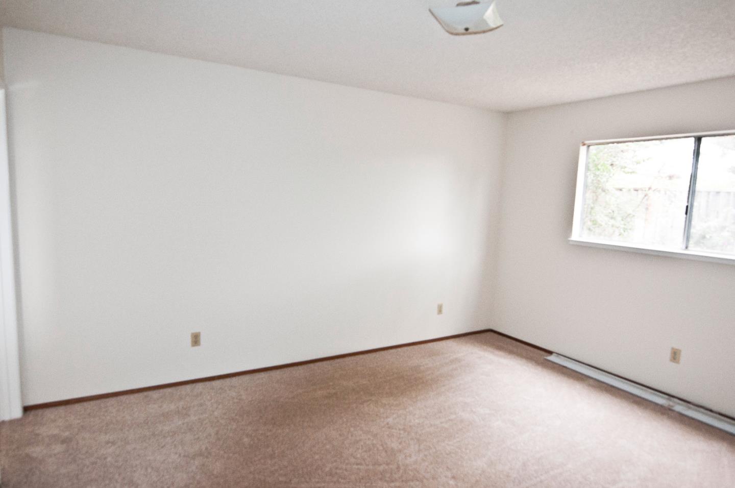 512 El Rio Street Watsonville, CA 95076 - Photo 13 of 17 Gallery Image 13