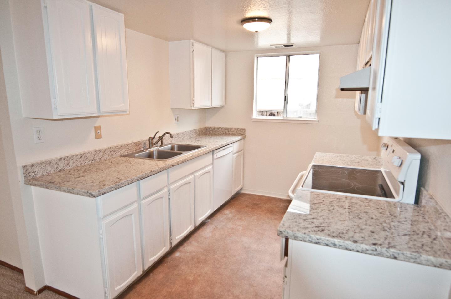 512 El Rio Street Watsonville, CA 95076 - Photo 3 of 17 Gallery Image 3