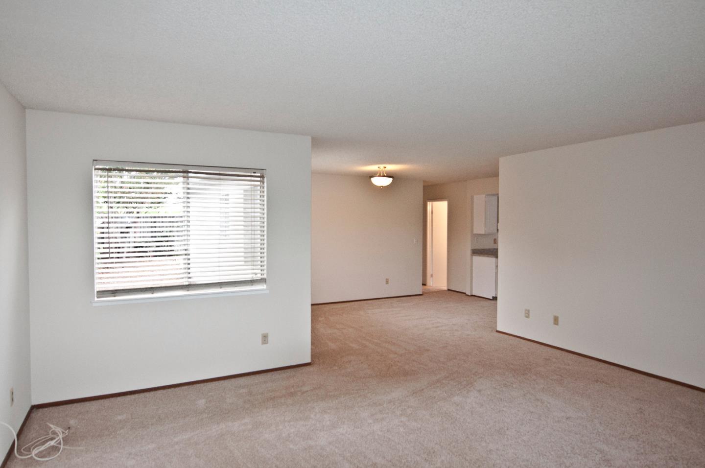 512 El Rio Street Watsonville, CA 95076 - Photo 8 of 17 Gallery Image 8