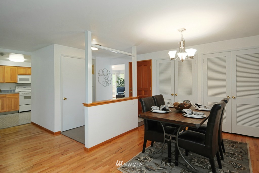 765 14th Way Southwest Edmonds, WA 98020 - Photo 2 of 20 Gallery Image 2