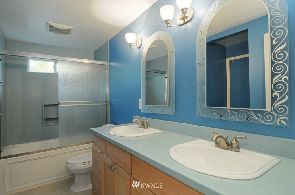765 14th Way Southwest Edmonds, WA 98020 - Photo 12 of 20 Gallery Image 12