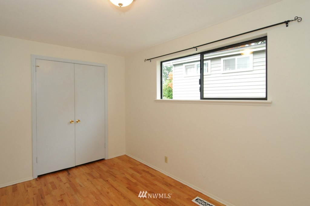 765 14th Way Southwest Edmonds, WA 98020 - Photo 13 of 20 Gallery Image 13