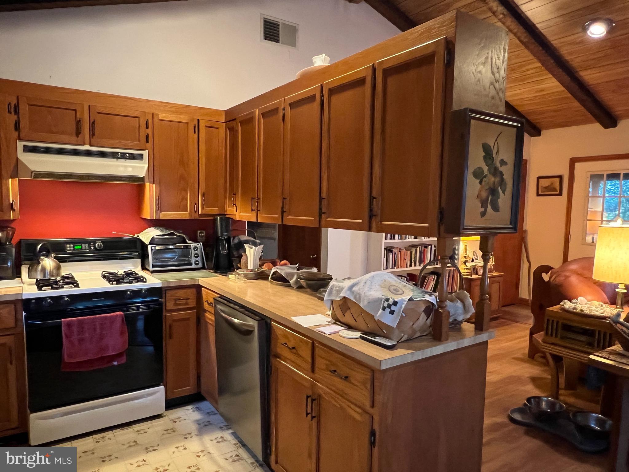 100 Foltz Road Shippensburg, PA 17257 - Photo 7 of 19