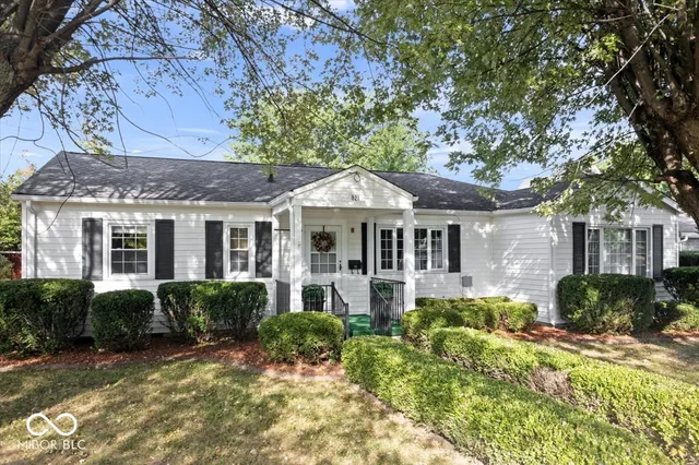 $199,900 | 921 North Willow Street, Rushville, IN 46173