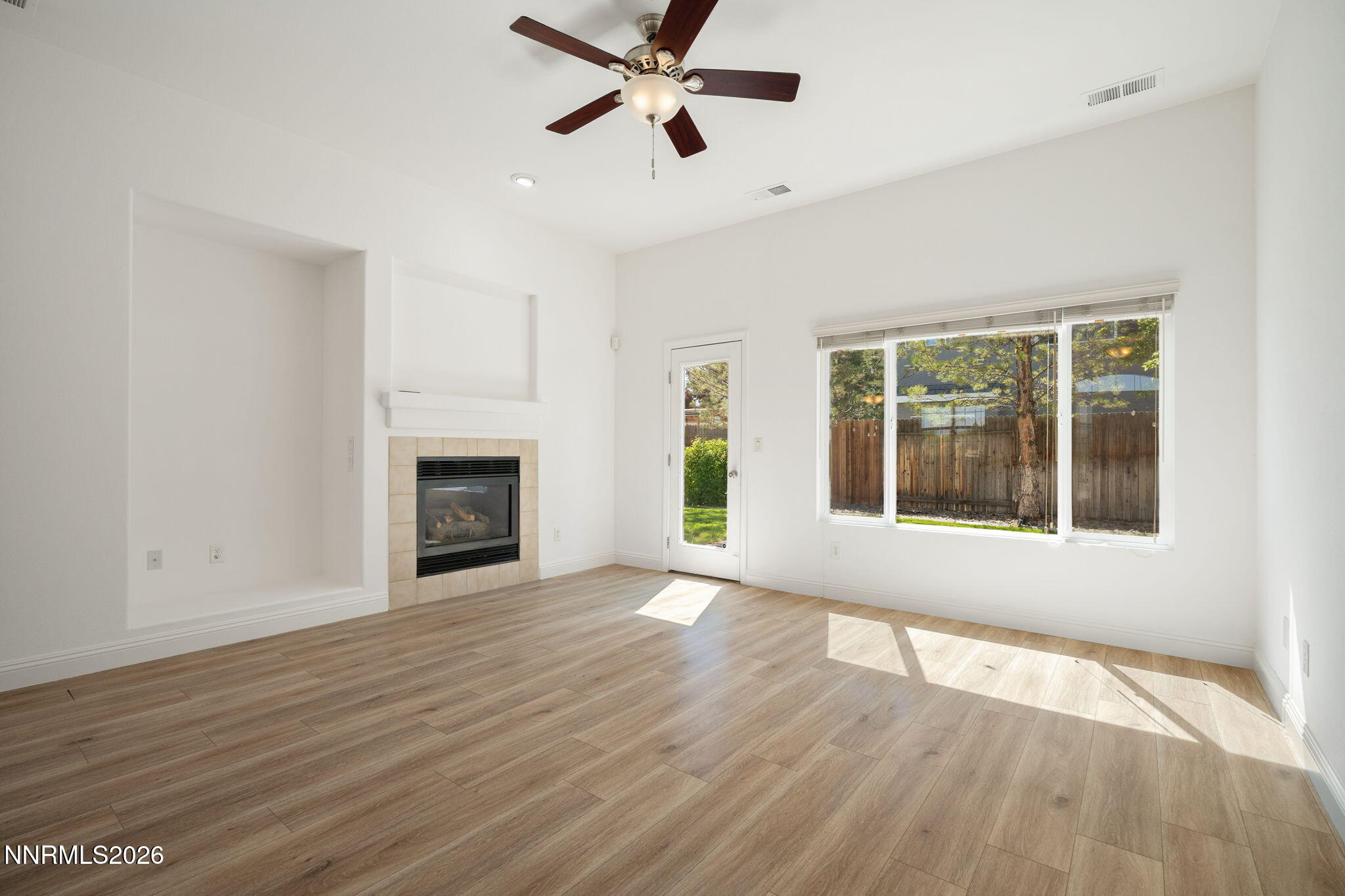 10140 Buckeye Court Reno, NV 89521 - Photo 10 of 52 4-web-or-mls-A7406304