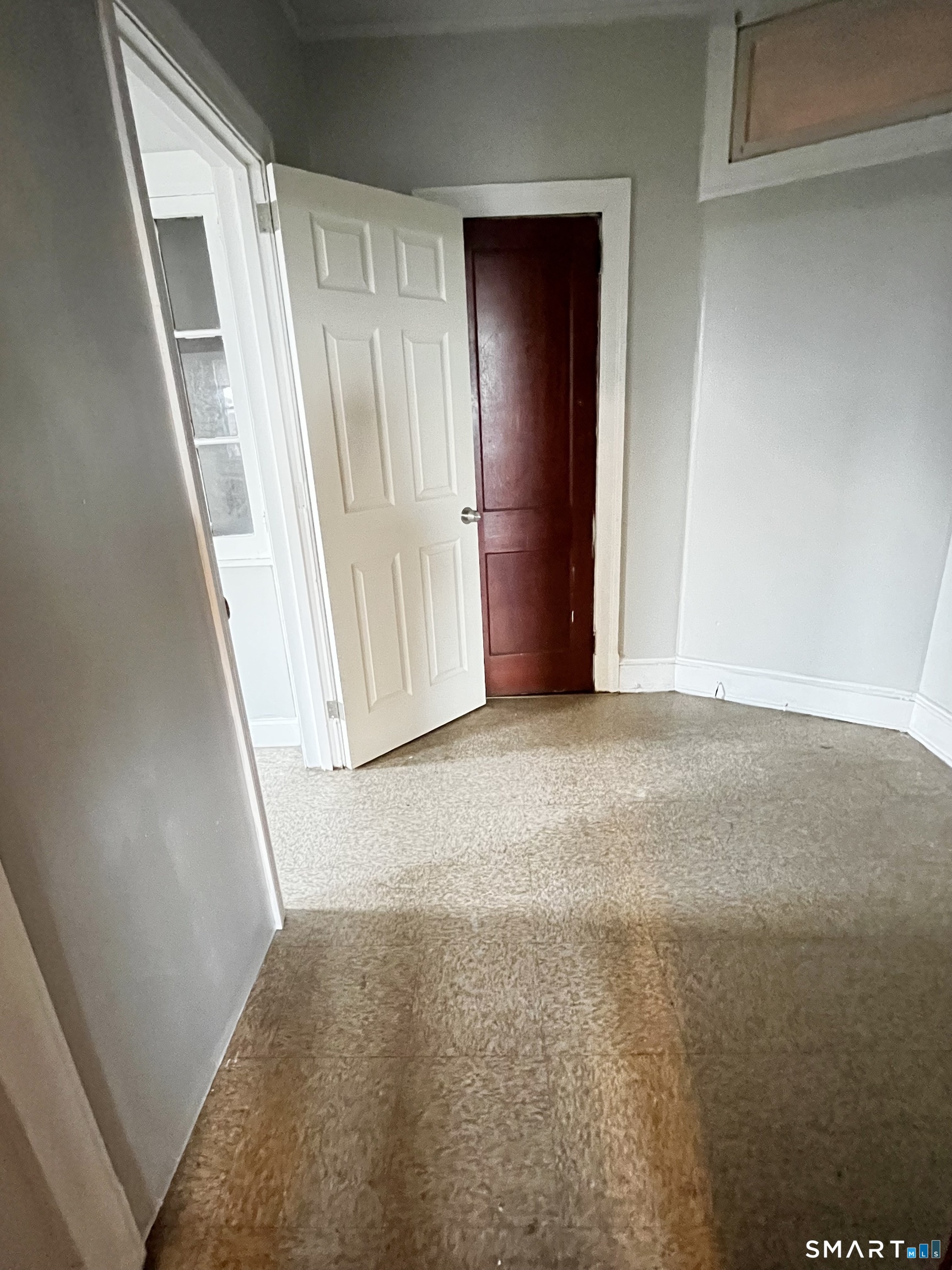 143 Putnam Street, Unit 3S Hartford, CT 06106 - Photo 5 of 9