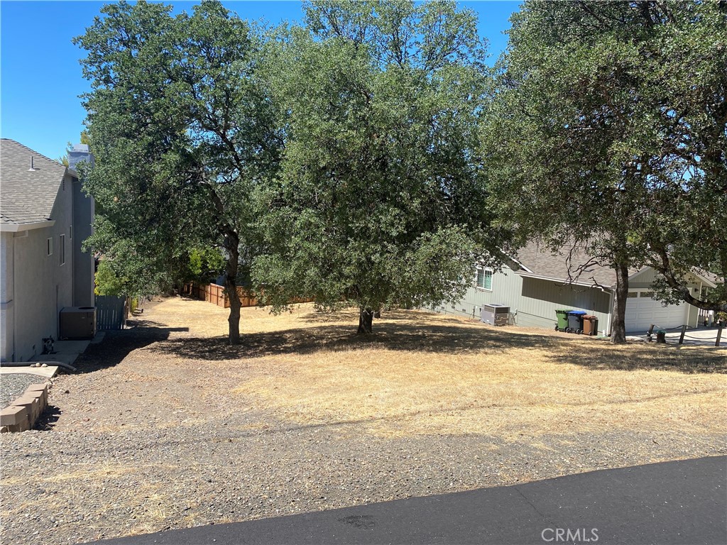 Lovely downsloped parcel on quiet side street.