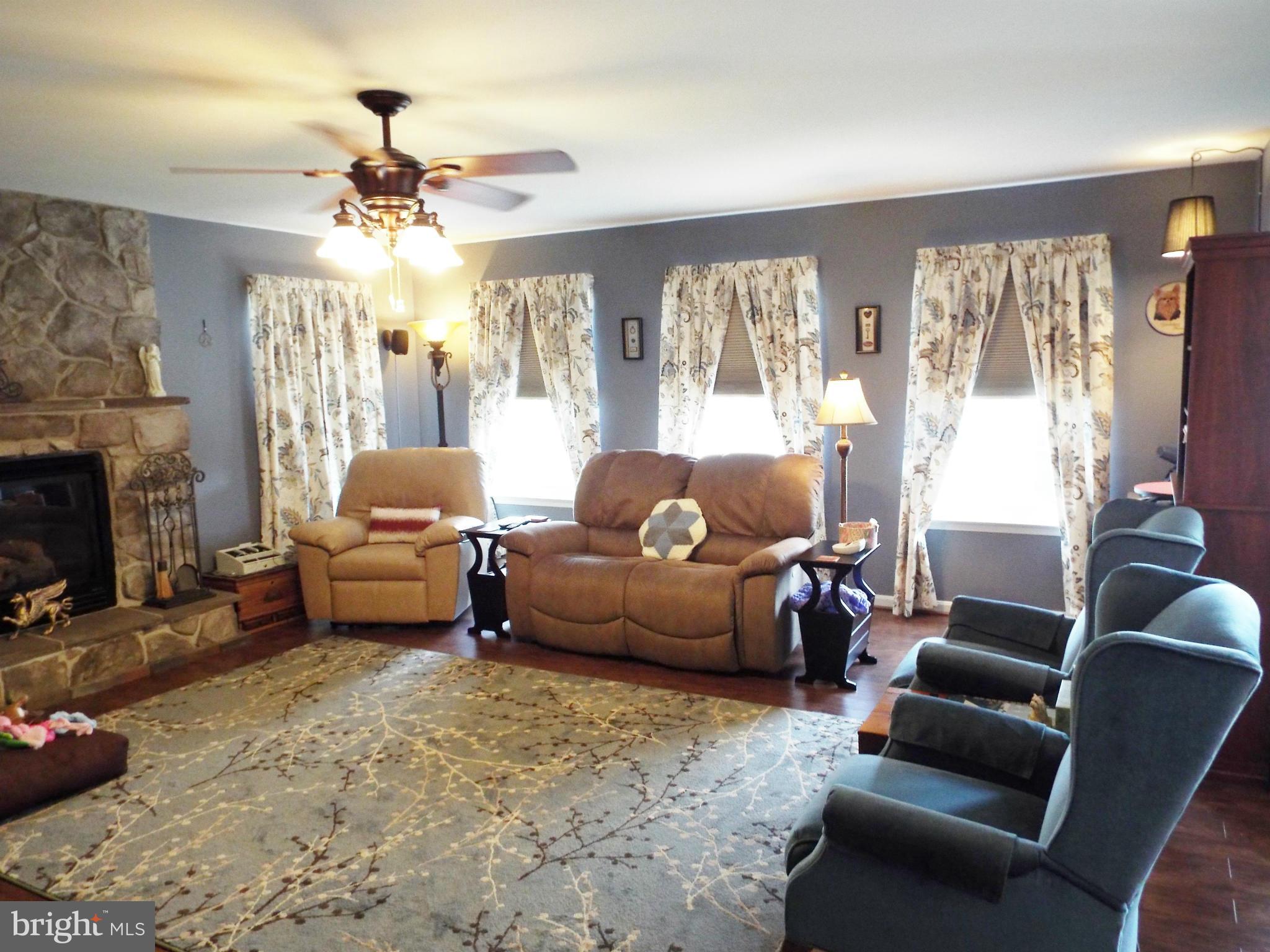 808 Autumn Ridge Road Culpeper, VA 22701 - Photo 15 of 30 Family Room