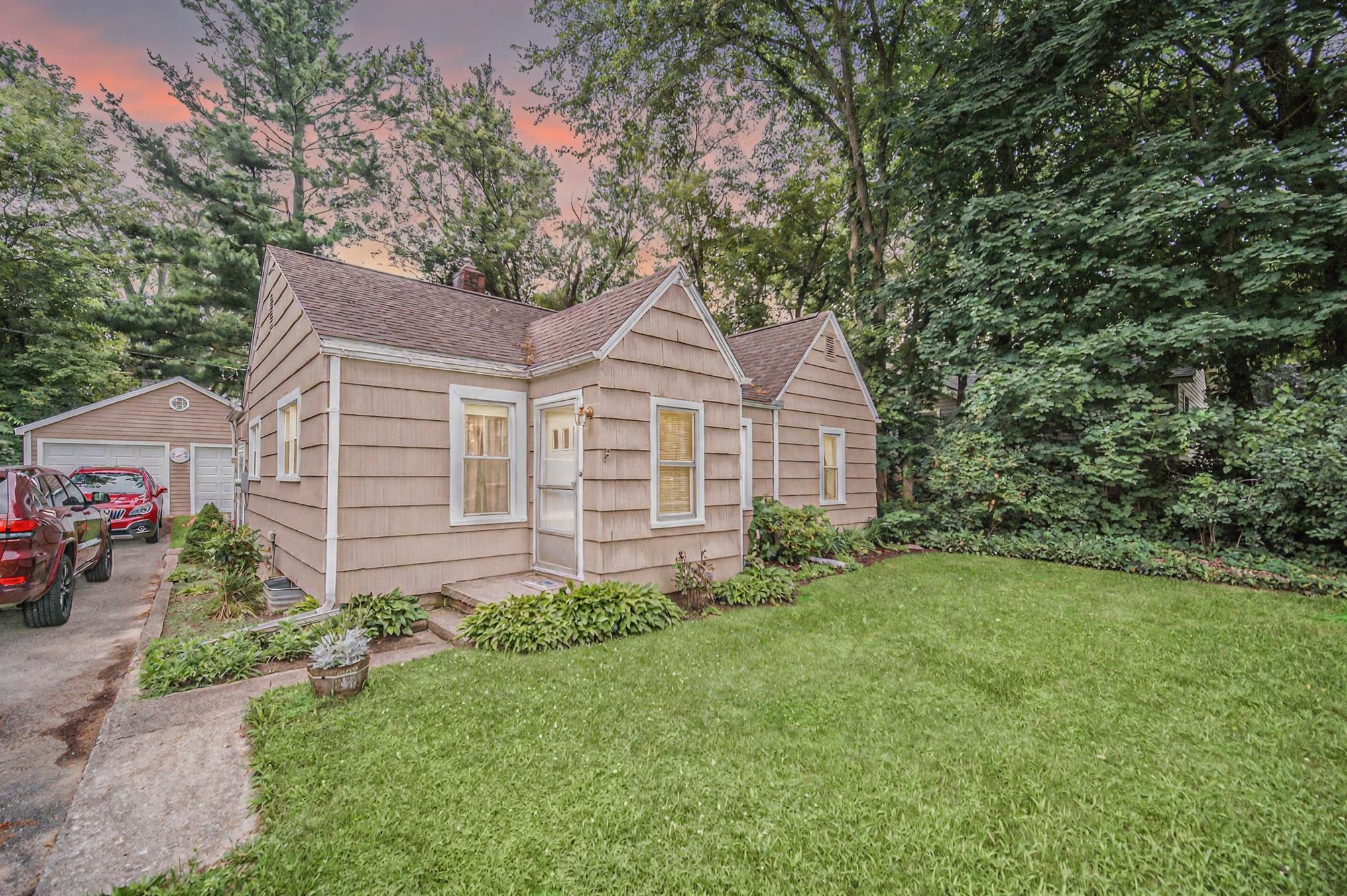 5097 Jackson Road Ann Arbor, MI 48103 - Photo 1 of 21 fcad87d3-e787-4974-a574-efbd284b386c