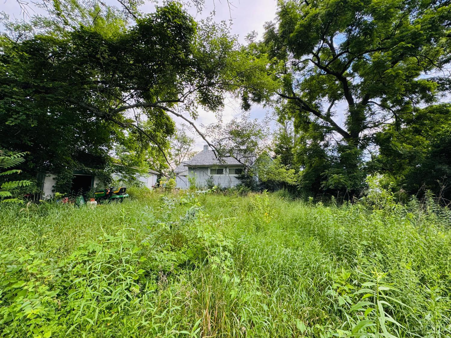 211 Riddle Road Woodlawn, OH 45215 - Photo 3 of 20