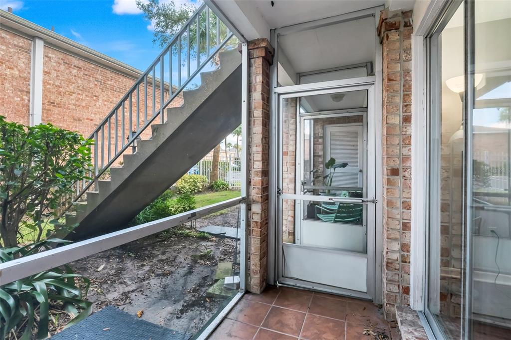 4212 Lake Underhill Road, Unit A Orlando, FL 32803 - Photo 28 of 35 a view of balcony