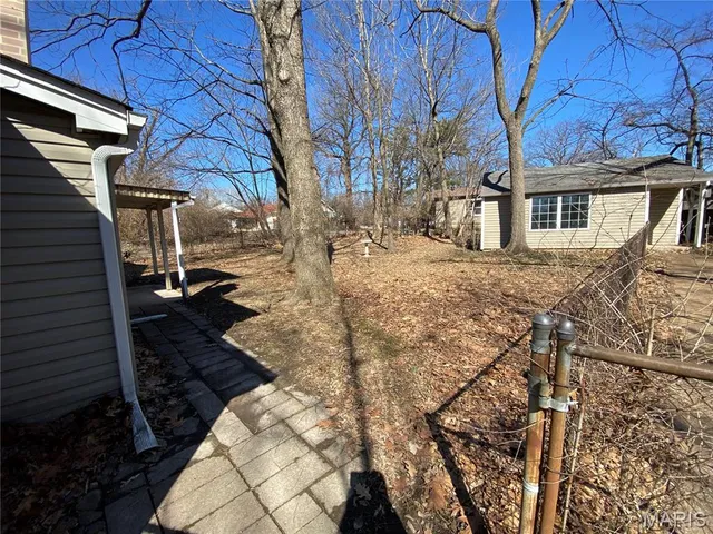 $77,000 | 371 Adrian Drive, St. Louis, MO 63137