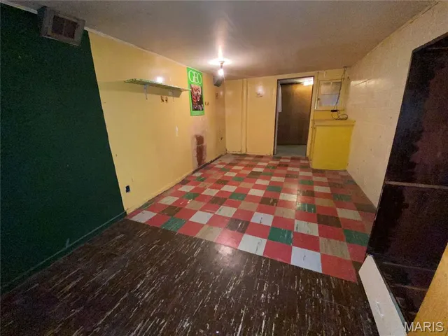 $77,000 | 371 Adrian Drive, St. Louis, MO 63137