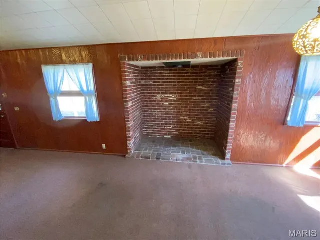 $77,000 | 371 Adrian Drive, St. Louis, MO 63137