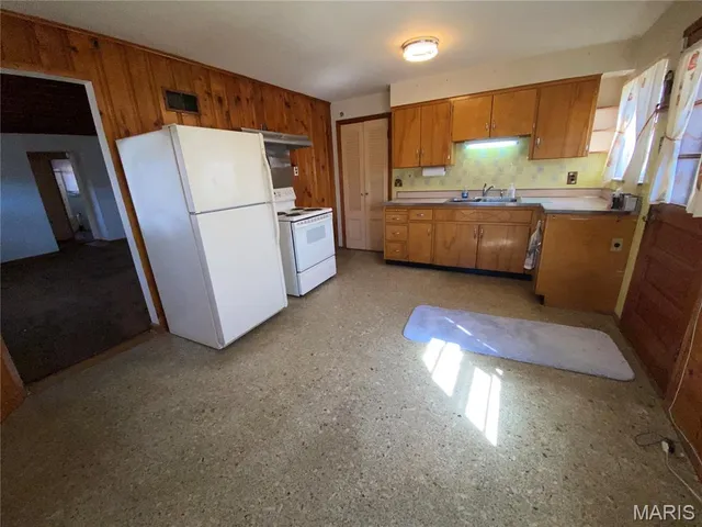 $77,000 | 371 Adrian Drive, St. Louis, MO 63137