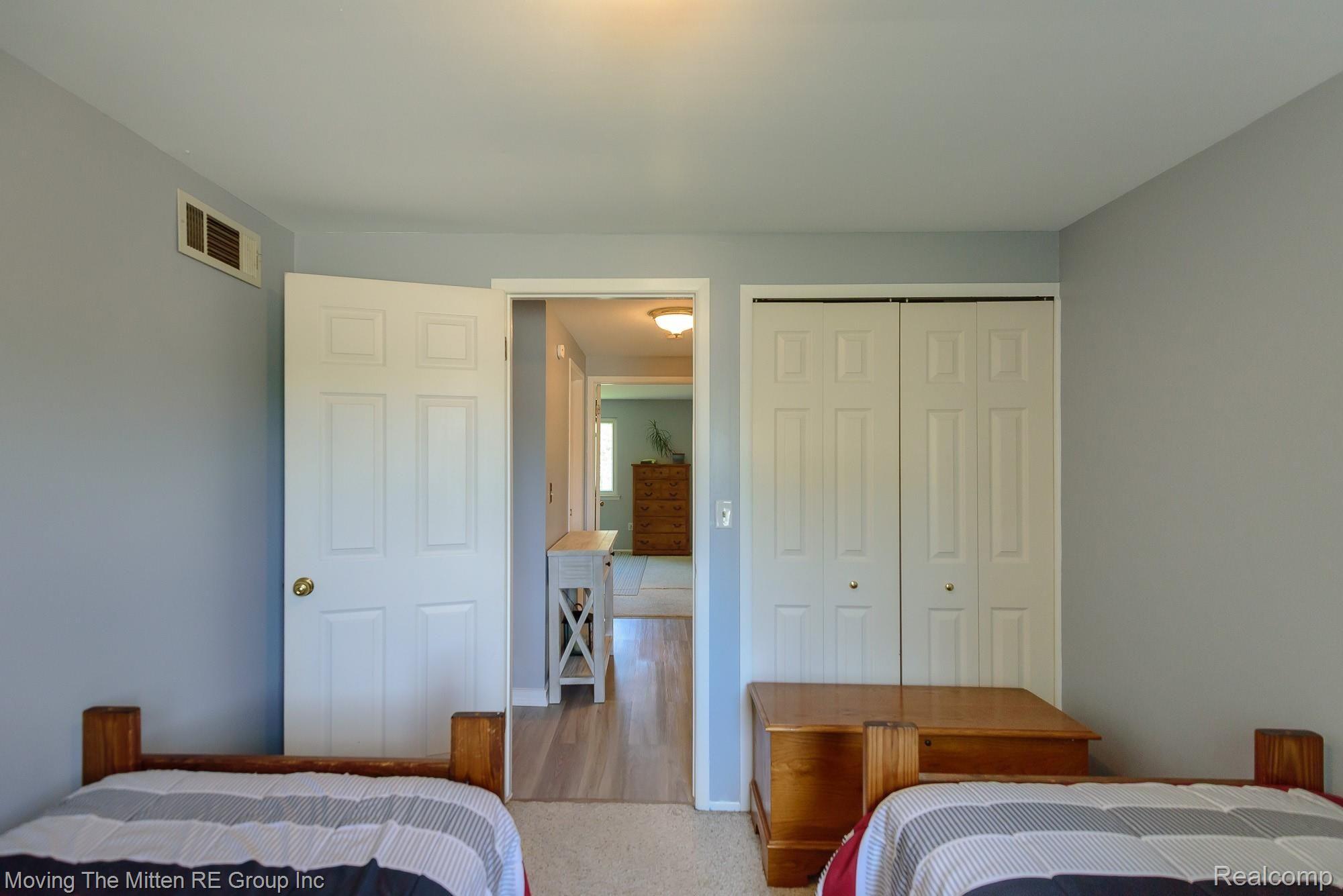 42556 Saltz Road Canton, MI 48187 - Photo 15 of 46 42556_saltz-3.jpg