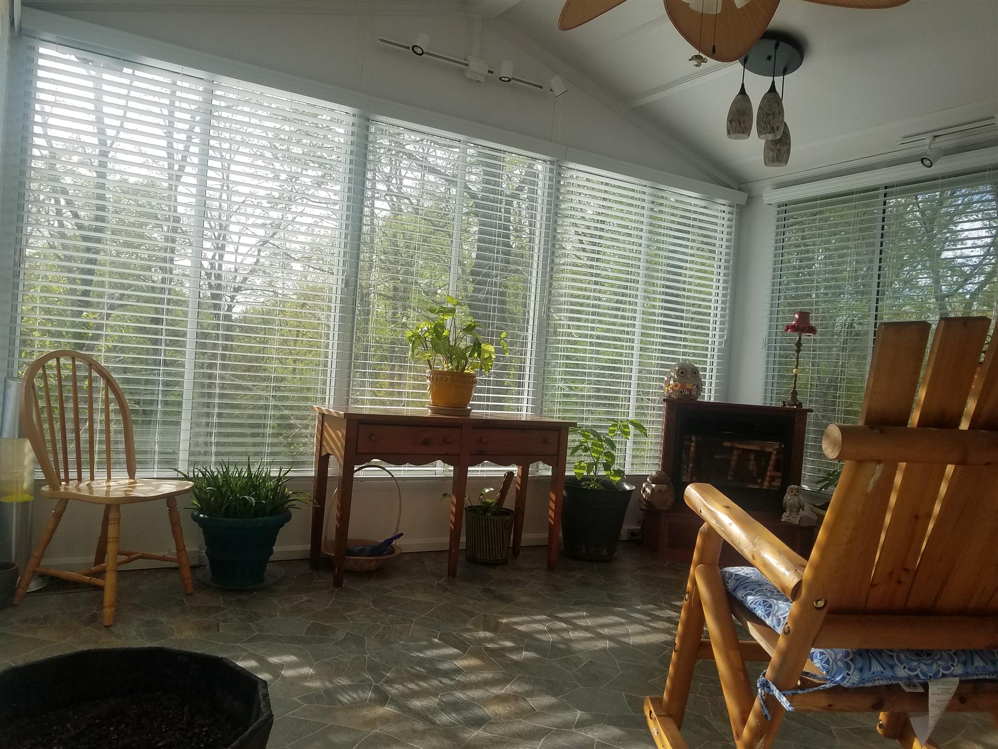 2134 Berea Church Road Lebanon, TN 37087 - Photo 16 of 21 Florida room with it's own heating and cooling