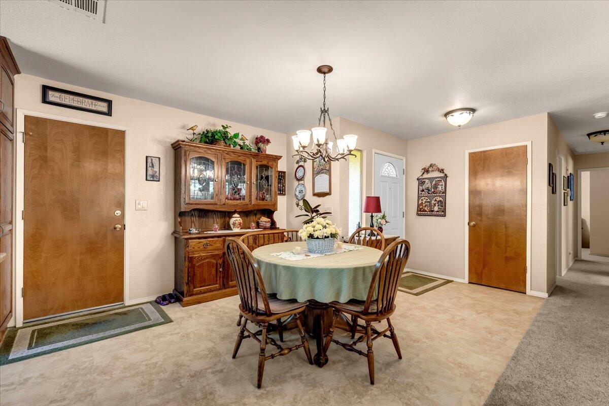 5320 Maybelle Way Anderson, CA 96007 - Photo 16 of 35 16