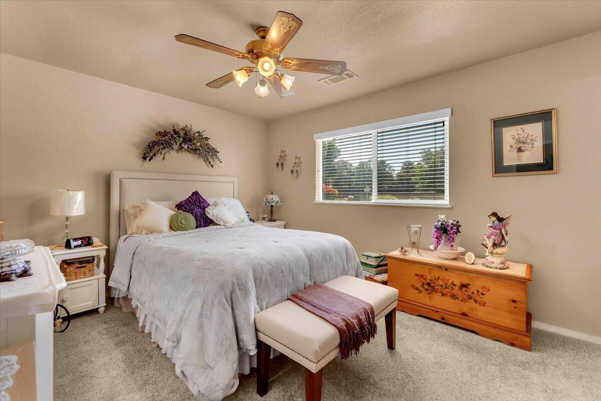 5320 Maybelle Way Anderson, CA 96007 - Photo 19 of 35 19