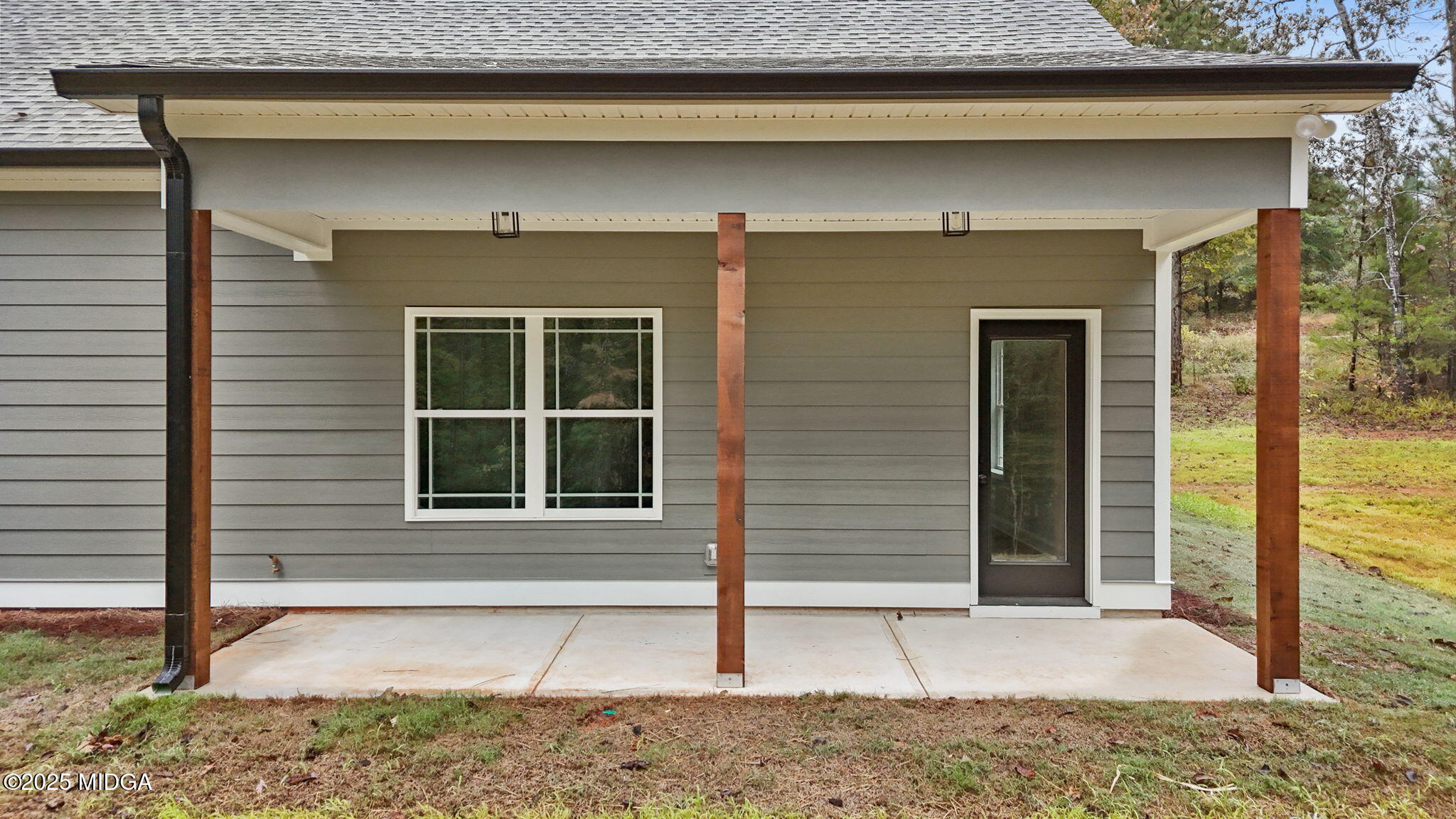 2760 Boxankle Road Forsyth, GA 31029 - Photo 36 of 50 a front view of a house with a yard
