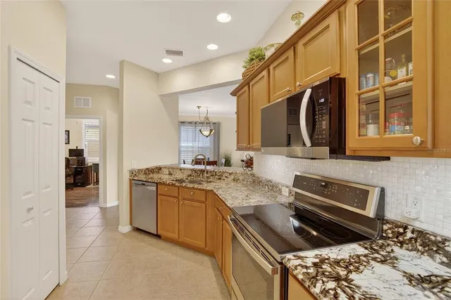 $305,000 | 220 Shell Falls Drive, Apollo Beach, FL 33572