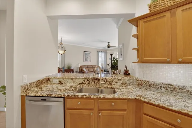 $305,000 | 220 Shell Falls Drive, Apollo Beach, FL 33572