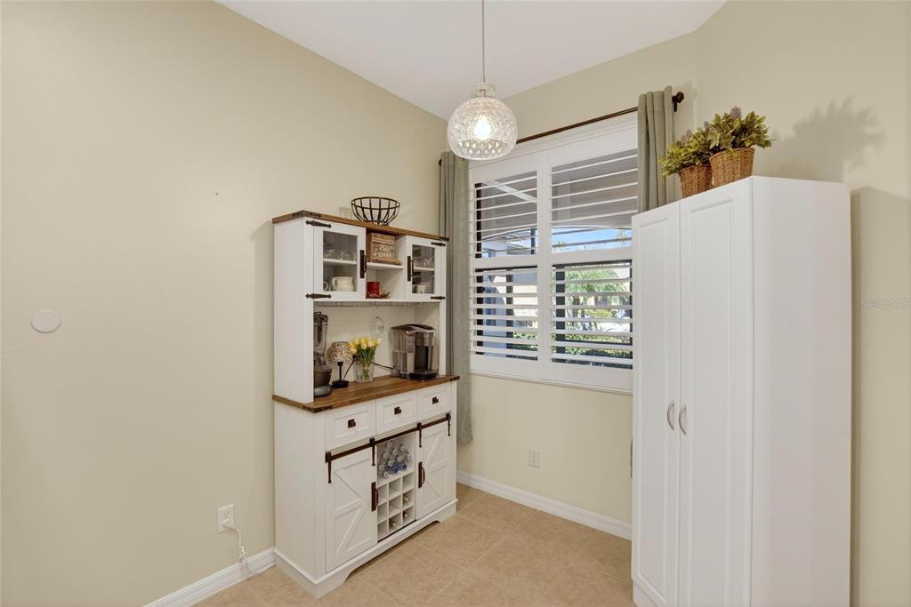 220 Shell Falls Drive Apollo Beach, FL 33572 - Photo 15 of 74