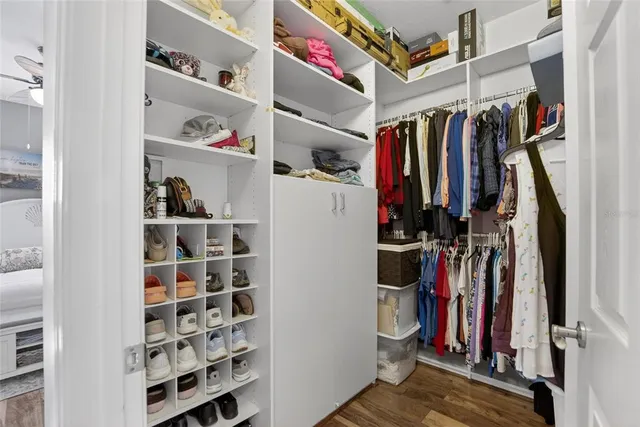 $305,000 | 220 Shell Falls Drive, Apollo Beach, FL 33572