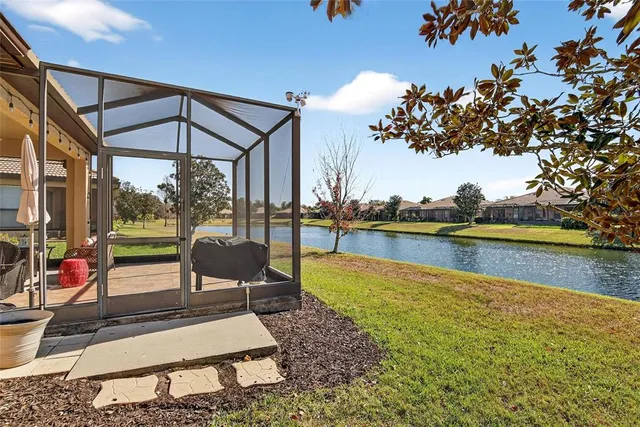 $305,000 | 220 Shell Falls Drive, Apollo Beach, FL 33572