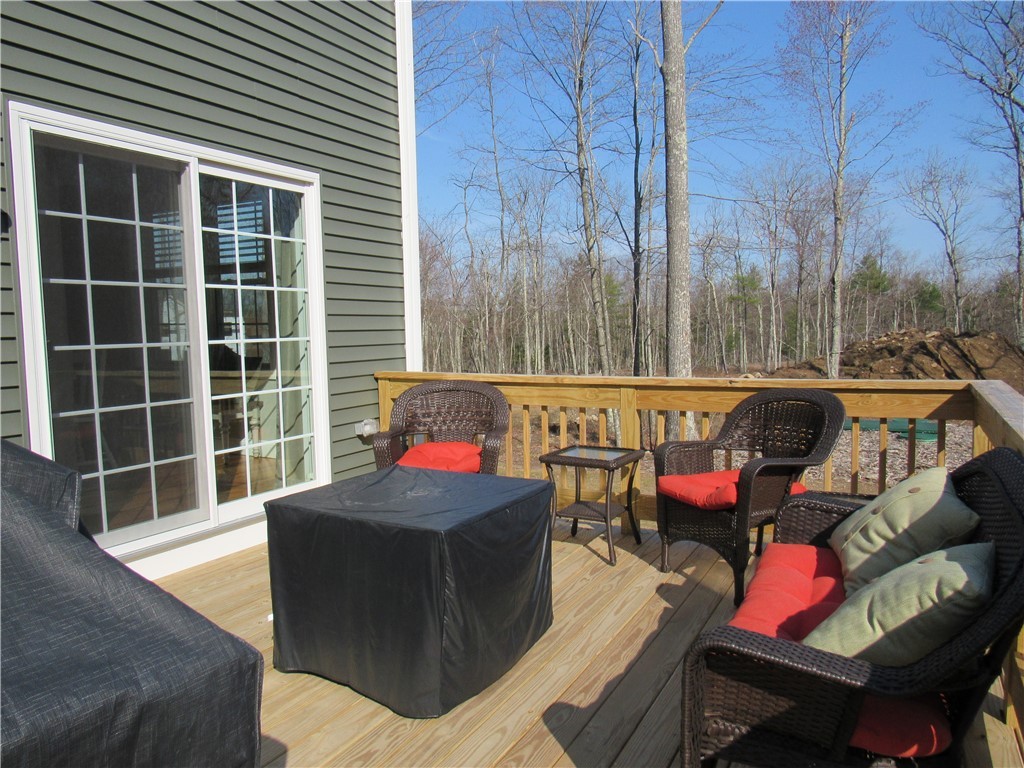 41 Carriage Hill Road Foster, RI 02825 - Photo 3 of 14
