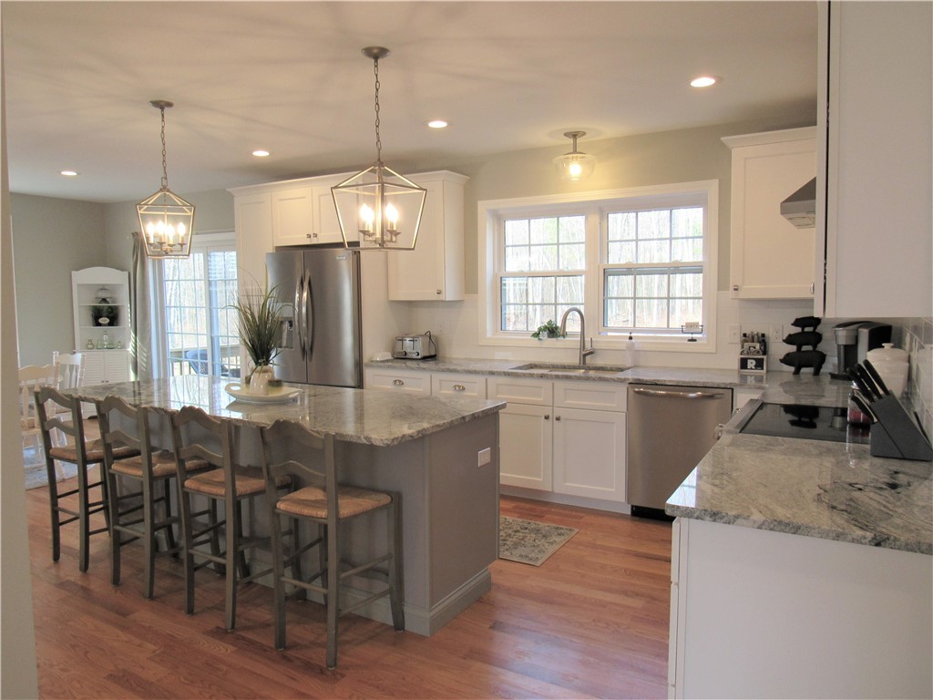 41 Carriage Hill Road Foster, RI 02825 - Photo 5 of 14