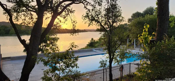 $429,500 | 1000 Guadalupe Street, Unit 1D & G3, Kerrville, TX 78028