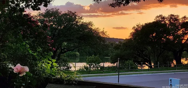 $429,500 | 1000 Guadalupe Street, Unit 1D & G3, Kerrville, TX 78028