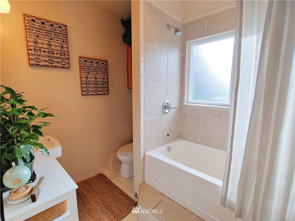 1820 Chilton Road Aberdeen, WA 98520 - Photo 14 of 19 Gallery Image 14
