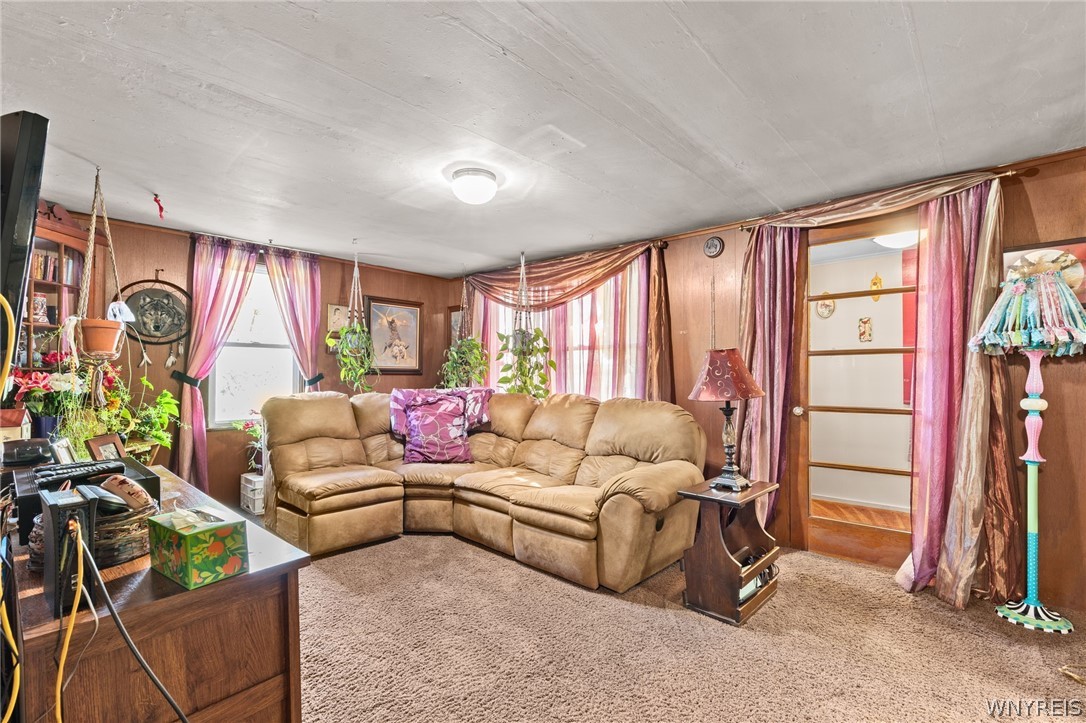 11327 Wyandale Road Concord, NY 14141 - Photo 4 of 45 Living Room